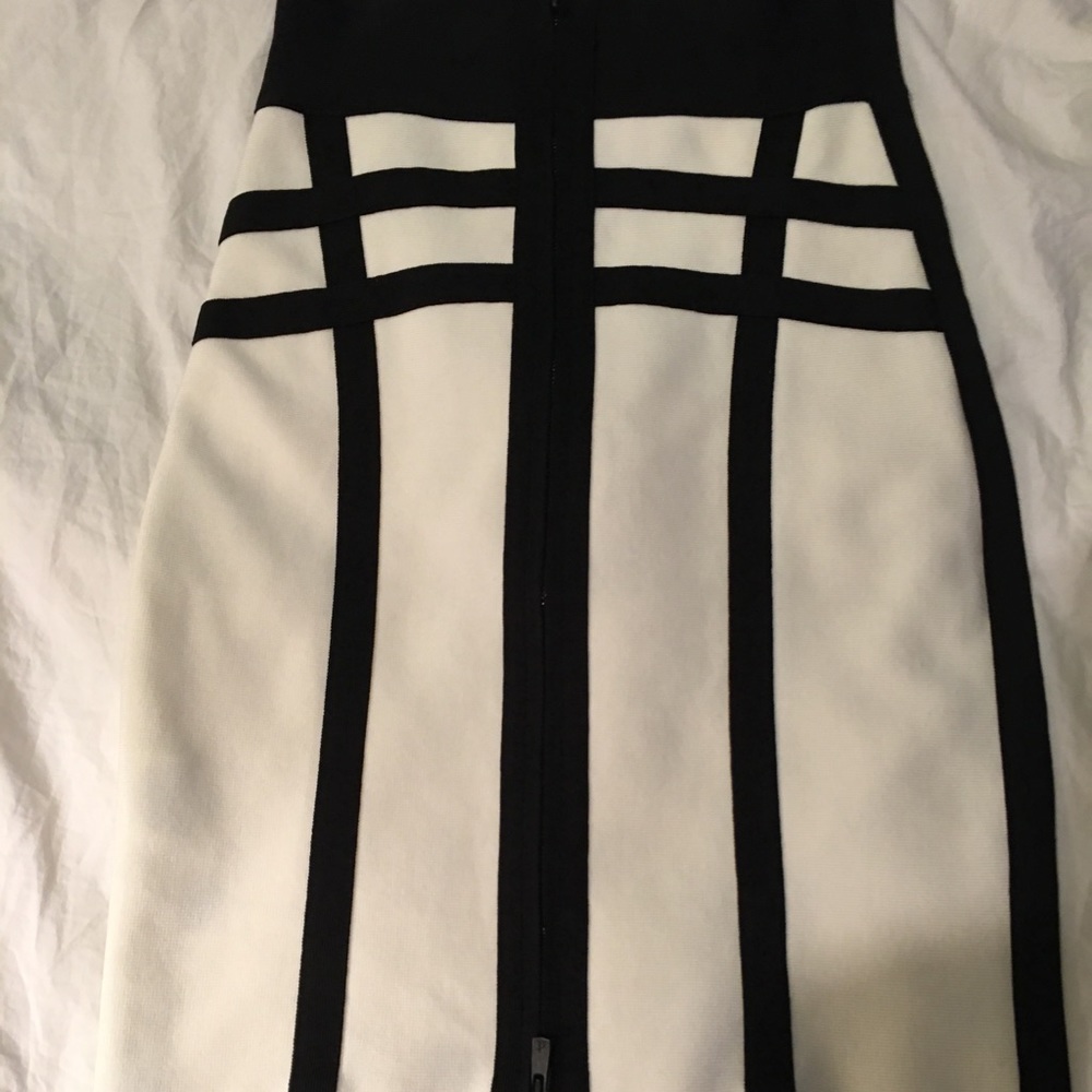 Herve Leger Off White and Black Skirt Size M